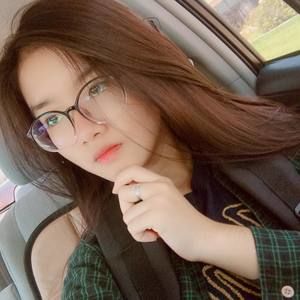 Meet your Posher, Ella